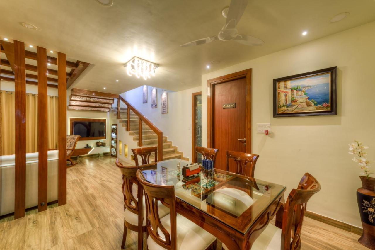 Villa Joystreet - Beachy Blossom à Siolim Extérieur photo